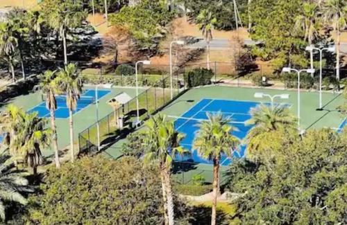 Indian Bayou Condominio | "Tylie's Retreat" Beautiful condo in the heart of Destin.