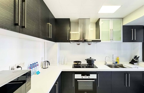 Downtown Shanghai Apartamento | Tyms 2BR 2BA Apt Near MetroCity Line 1 9