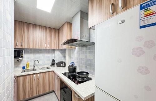 Changning Apartamento | Tyms 2BR Apt TianshanRD Near CESIS Line2
