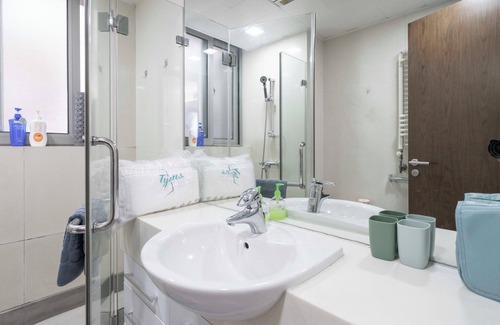 Xujiahui Cama Y Desayuno | Tyms Modern 1BR 1BA Suite Xujiahui Metro