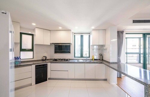 Xujiahui Cama Y Desayuno | Tyms Spacious 4BR 2BA Apt Xujiahui