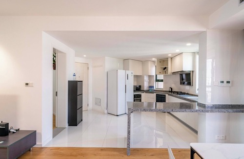 Xujiahui Cama Y Desayuno | Tyms Spacious 4BR 2BA Apt Xujiahui
