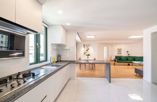Xujiahui Cama Y Desayuno | Tyms Spacious 4BR 2BA Apt Xujiahui