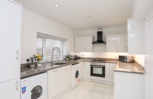 Rhyd-y-clafdy Casa | TYN LON - Y FFOR, pet friendly, character holiday cottage in Pwllheli