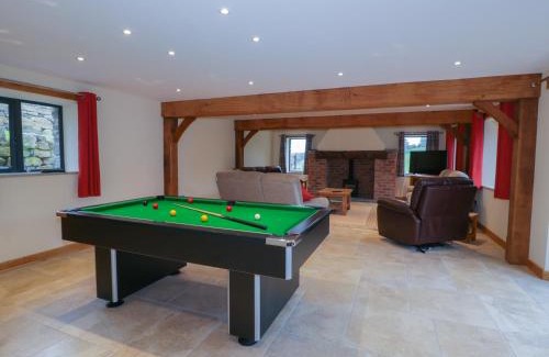 Ruthin Casa | Tyn Y Celyn Isaf