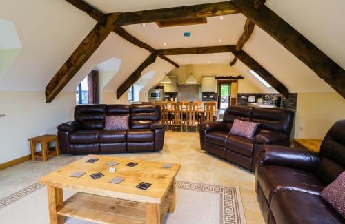 Ruthin Casa | Tyn Y Celyn Isaf