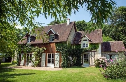 Cloyes-les-Trois-Rivieres Cabaña | Típica casa en el medio del bosque. piscina privada. 4 *