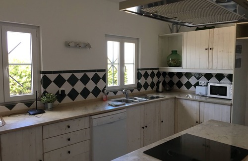 Sines Villa | Típica casa alentejana con piscina (Costa Alentejana, a 15 minutos de Porto Covo)