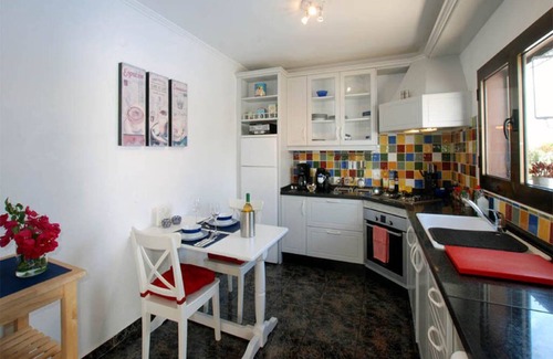 Los Cocoteros Casa | Casa típica canaria con piscina climatizada junto al mar!