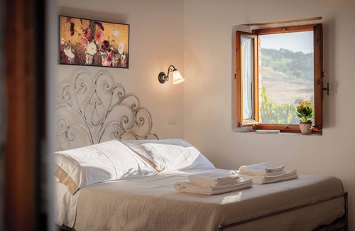 Greve in Chianti Otro | Typical farmhouse in the heart of Chianti with private swimming pool