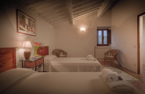 Greve in Chianti Otro | Typical farmhouse in the heart of Chianti with private swimming pool