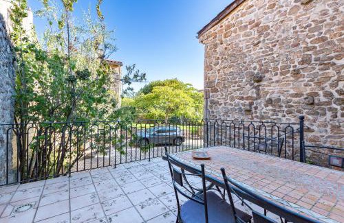 Saint-Alban-d'Ay Casa | Typical House Completely Renovated