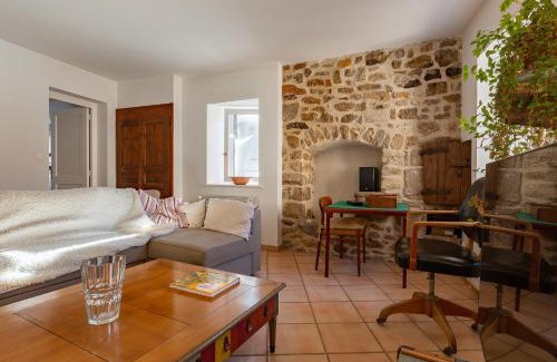 Saint-Alban-d'Ay Casa | Typical House Completely Renovated