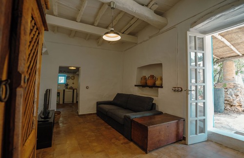 Formentera Casa | Casa típica pagesa de Formentera con amplio porche y jardín