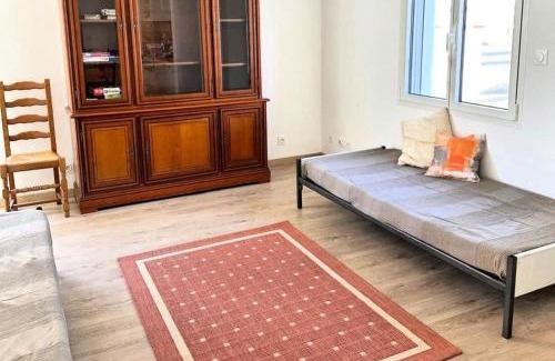 La Jetee Casa | Typical house 20 m from the beach and the port