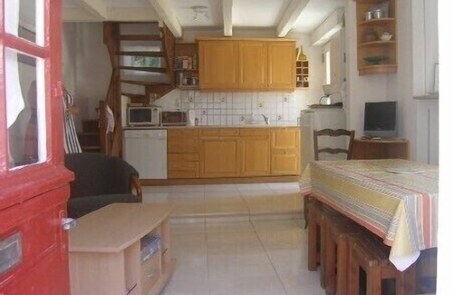 Batz-sur-Mer Casa | Casa típica en un pueblo de marismas para 2 a 5 personas. cómodo, tranquilo, wifi