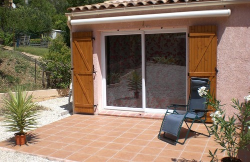 Vins-sur-Caramy Casa | Casa tipica con gran jardin y piscina