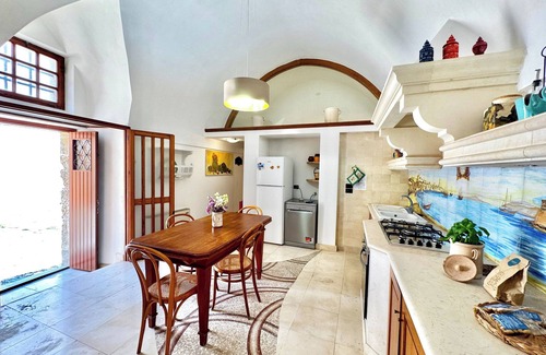 Salento Peninsula Apartamento | Casa típica con terraza frente al mar en el centro de Otranto - Colección Marea Stays