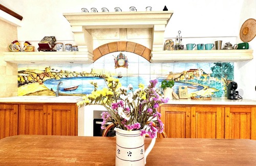 Salento Peninsula Apartamento | Casa típica con terraza frente al mar en el centro de Otranto - Colección Marea Stays