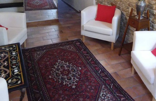 Offida Casa | Típica italiana casa recién restaurada popular en el corazón del pueblo