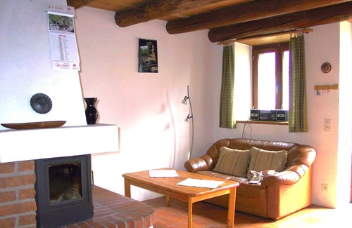 Foroglio Casa | Typical rustico in the rear Maggia Valley on a sunny hillside on the edge of the village