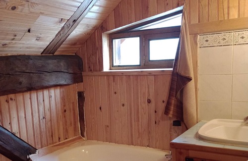 La Lechere Chalet De Esquí | Típico chalet de Saboya para amantes de la montaña tranquila.