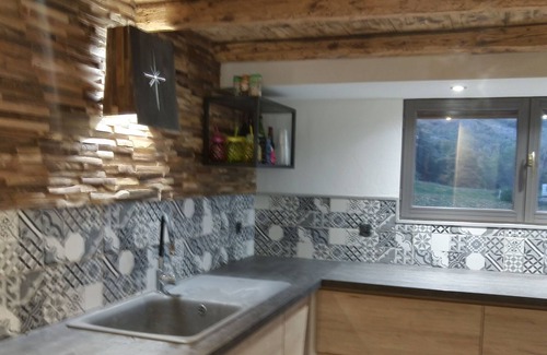 Les Bottieres Casa | Typical Savoyard house with private heated pool