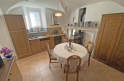 Tegna Casa | Typical Ticino house with a special atmosphere on the edge of the village