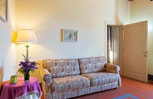 Bucciano Apartamento | Typisch Toscaans appartement met zwembad en airconditioning