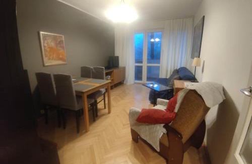 Pradnik Bialy Apartamento | u cioci Lutki urocze mieszkanie z balkonem