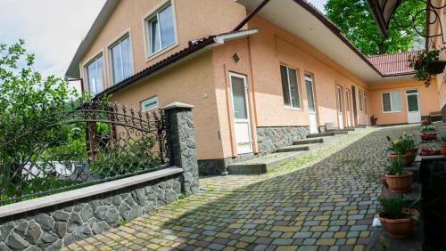 Polyana Casa | U Eli