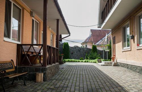 Polyana Casa | U Eli