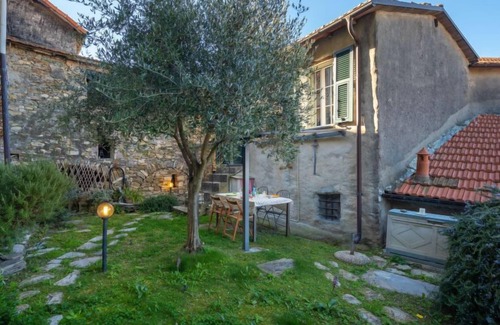 Chiusanico Casa | U Furnu by Interhome