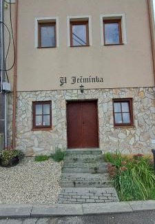 Hlohovec Casa | U Ječmínka
