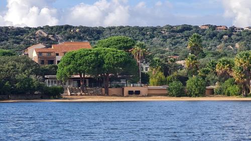Pianotolli-Caldarello Apartamento | U Paradisu - Magnifique T4, les pieds dans l'eau