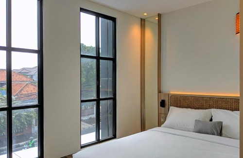 East Jakarta Hotel | U Stay Hotel Style Batik