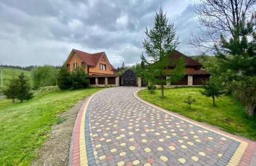 Plavya Casa | U Troh Brativ