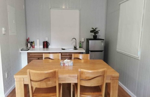Powell River Apartamento | U15 Seaside Serenity: Seal Bay Glamping Retreat