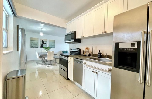 Dolphin Isles Apartamento | U2-Sunrise Beach Sensation Marvelous apartment with AC in Fort Lauderdale