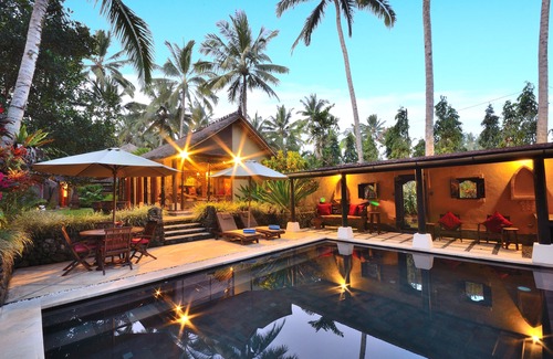 Melayang Villa | UBUD VILLA DE LUNA DE MIEL Con piscina privada | Romance de luna de miel en los campos de arroz