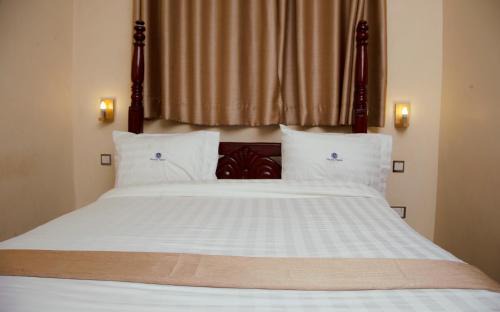 Kampala Hotel | UBUNTU PALACE HOTEL - RUNATI
