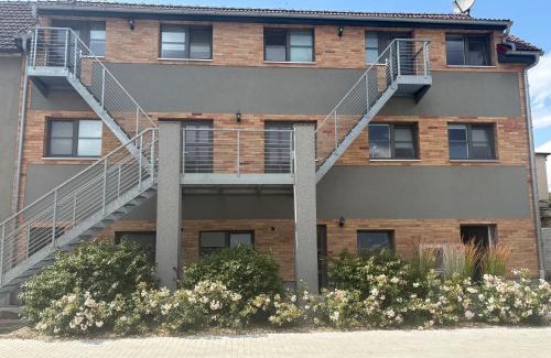 Racice Apartamento | Ubytování na statku Račice