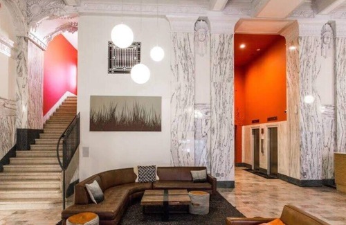 East Hyde Park Apartamento | UChicago, Lake, Sci Museum with Gym + W&D | Zencity