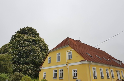 Klaushagen Apartamento | Uckermark-Im Gutshaus vacation apartment