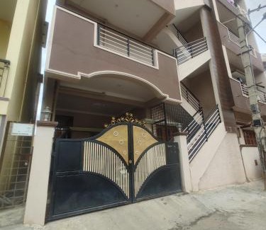Bengaluru Apartamento | Uday sahitya homes