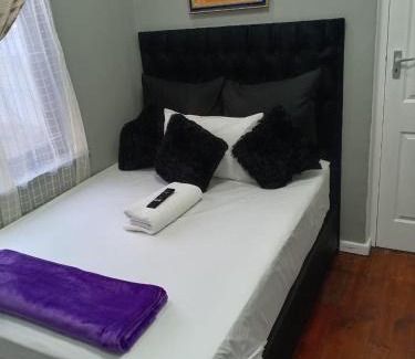 Eikenbosch Casa | UFC Guesthouse Bellville