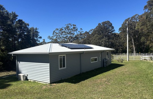 Tapitallee Cabaña | Ugottavu Tapitallee Lodges Pet friendly and close by the Bundanon Art Museum