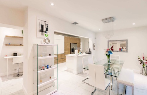 Ojus Casa | Uhost AI | 5BR Escape | Pool, Hot Tub & Family Fun