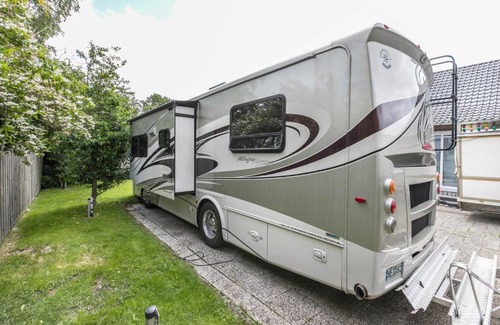 Heide Apartamento | Uhse Ami Wohnmobil mit Erker