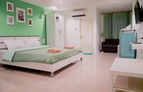 Saen Suk Hotel | UJ Apartment